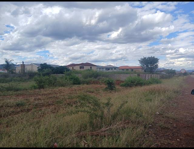 450M² VACANT LAND FOR SALE IN LEBOWAKGOMO ZONE P